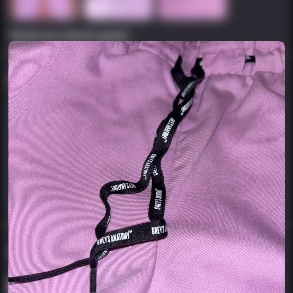 Grey's Anatomy skinny scrub pants - Picture 4 of 4